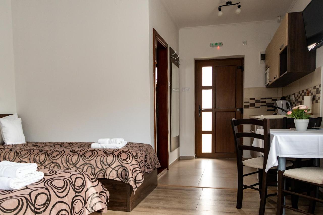 Casa Tofi Vendeghaz Aparthotel Praid Eksteriør bilde