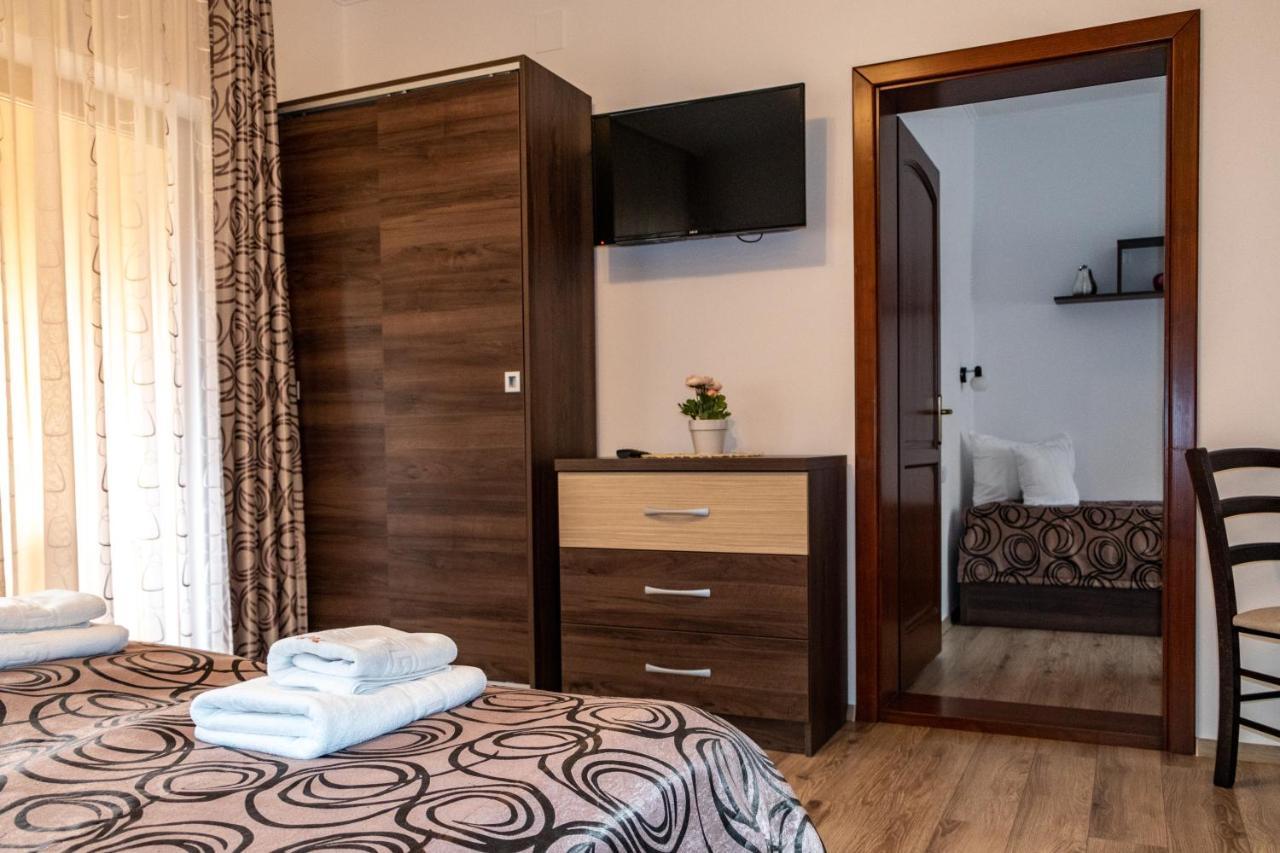 Casa Tofi Vendeghaz Aparthotel Praid Eksteriør bilde
