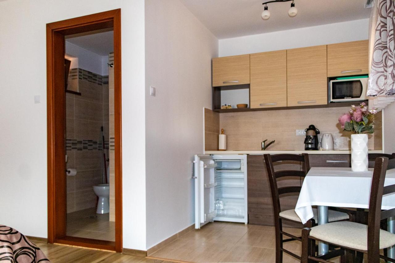 Casa Tofi Vendeghaz Aparthotel Praid Eksteriør bilde