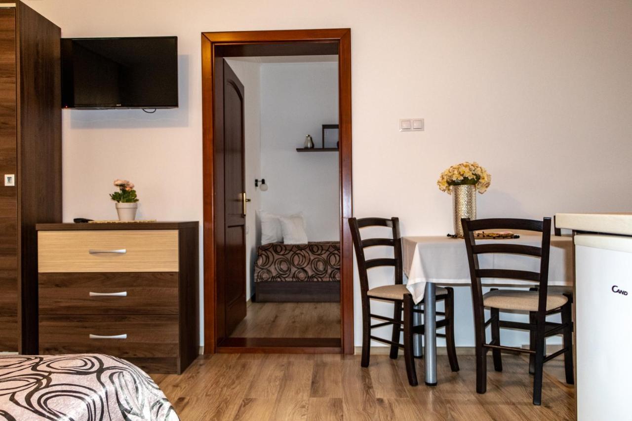 Casa Tofi Vendeghaz Aparthotel Praid Eksteriør bilde