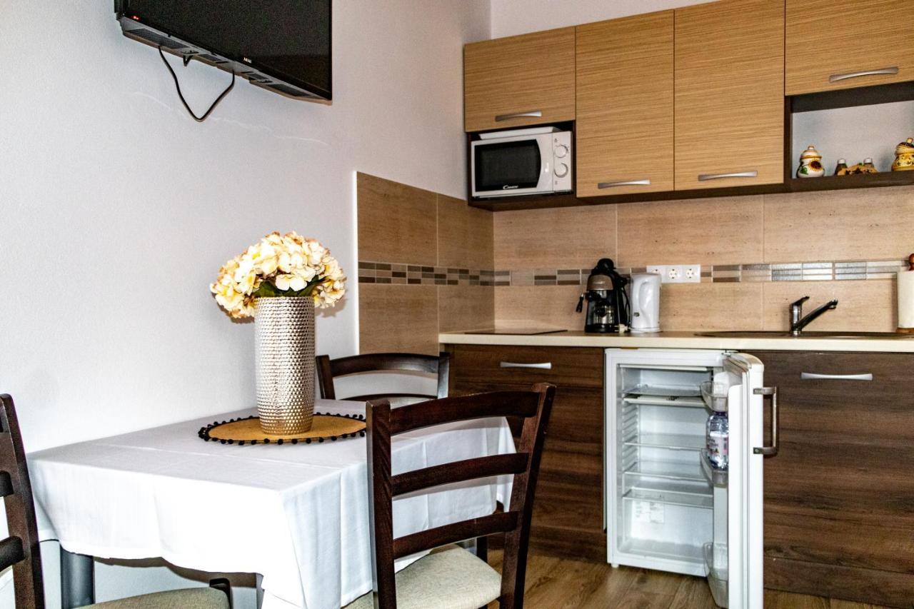 Casa Tofi Vendeghaz Aparthotel Praid Eksteriør bilde