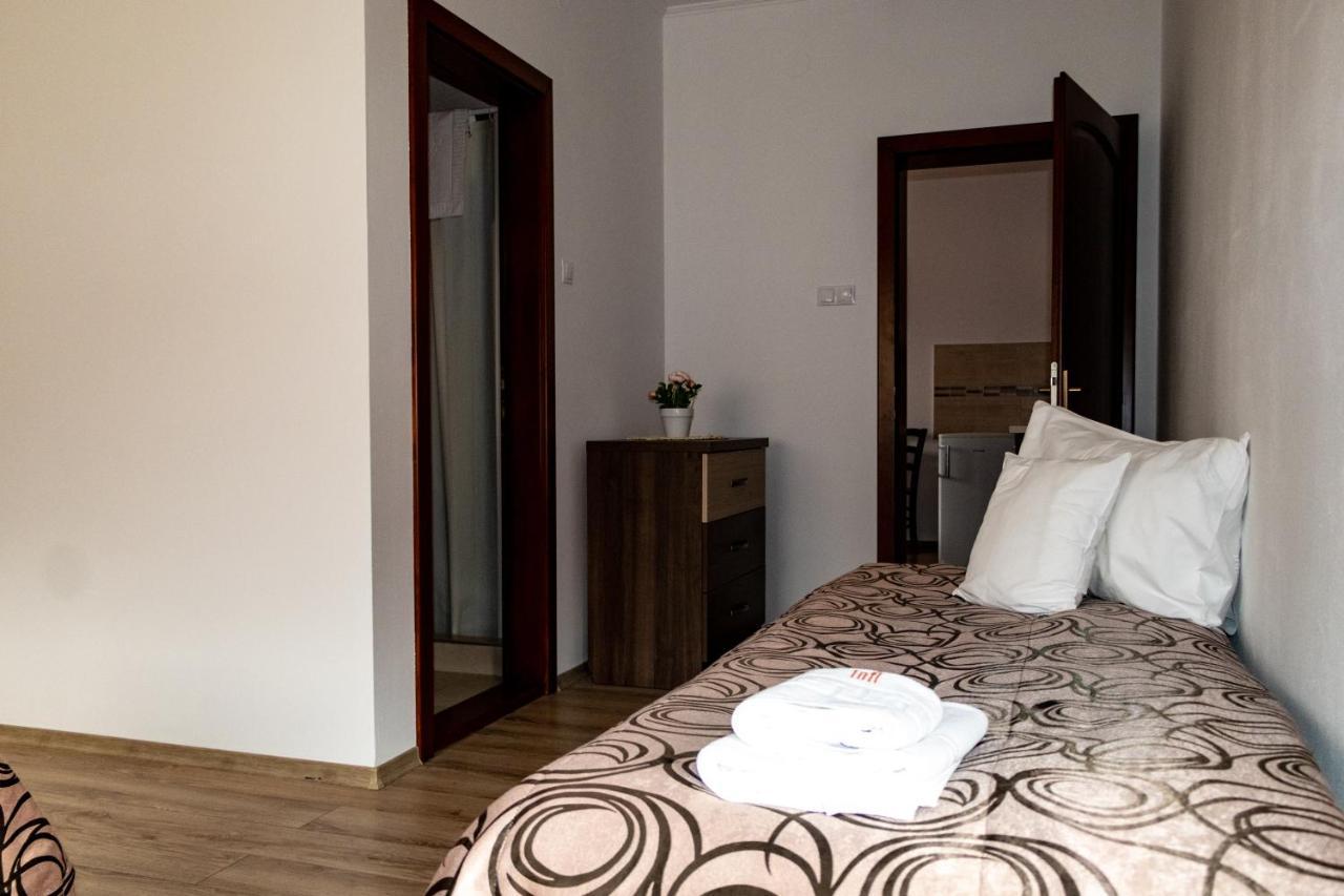 Casa Tofi Vendeghaz Aparthotel Praid Eksteriør bilde