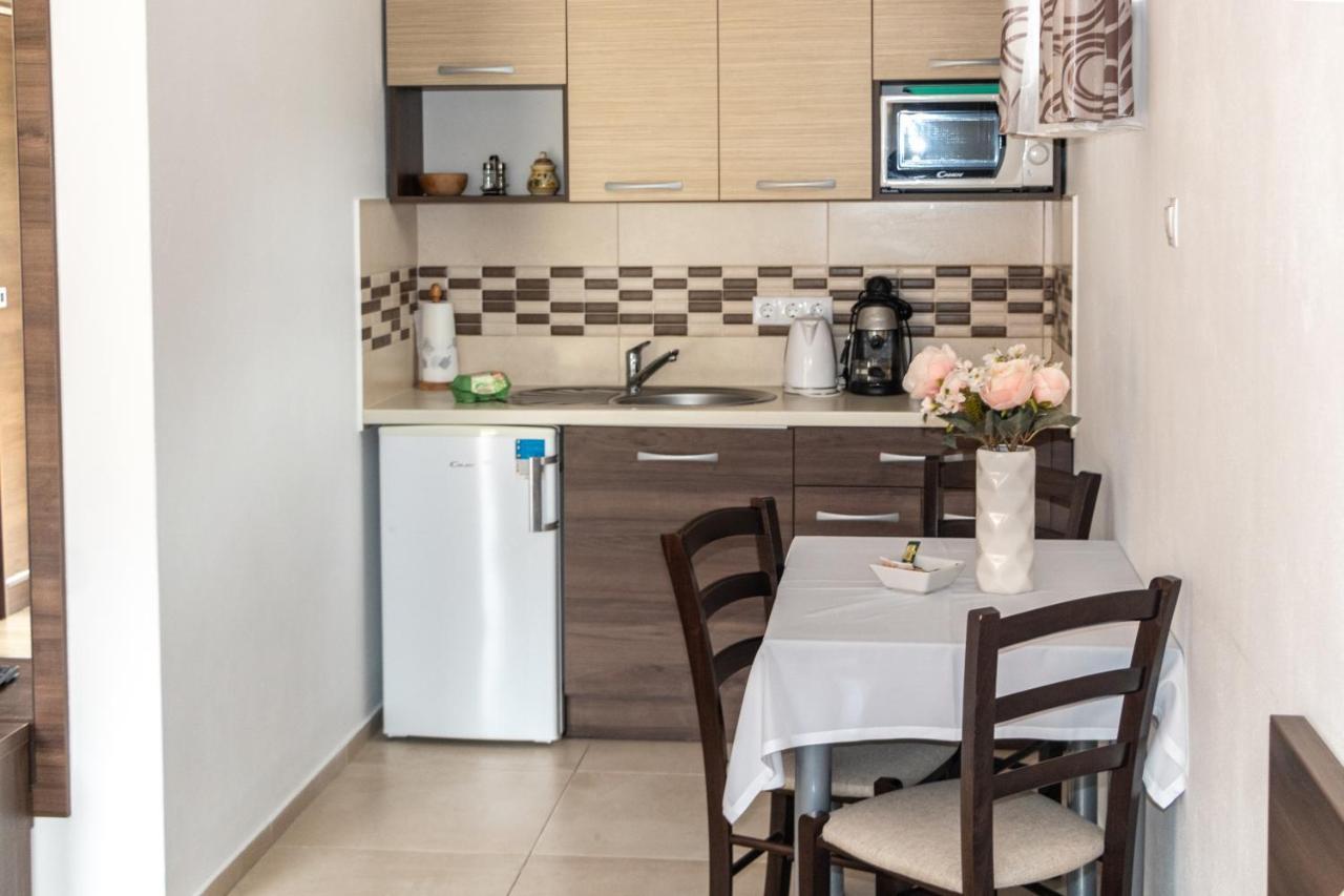 Casa Tofi Vendeghaz Aparthotel Praid Eksteriør bilde