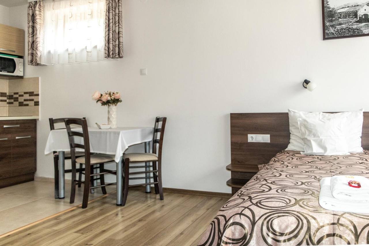 Casa Tofi Vendeghaz Aparthotel Praid Eksteriør bilde